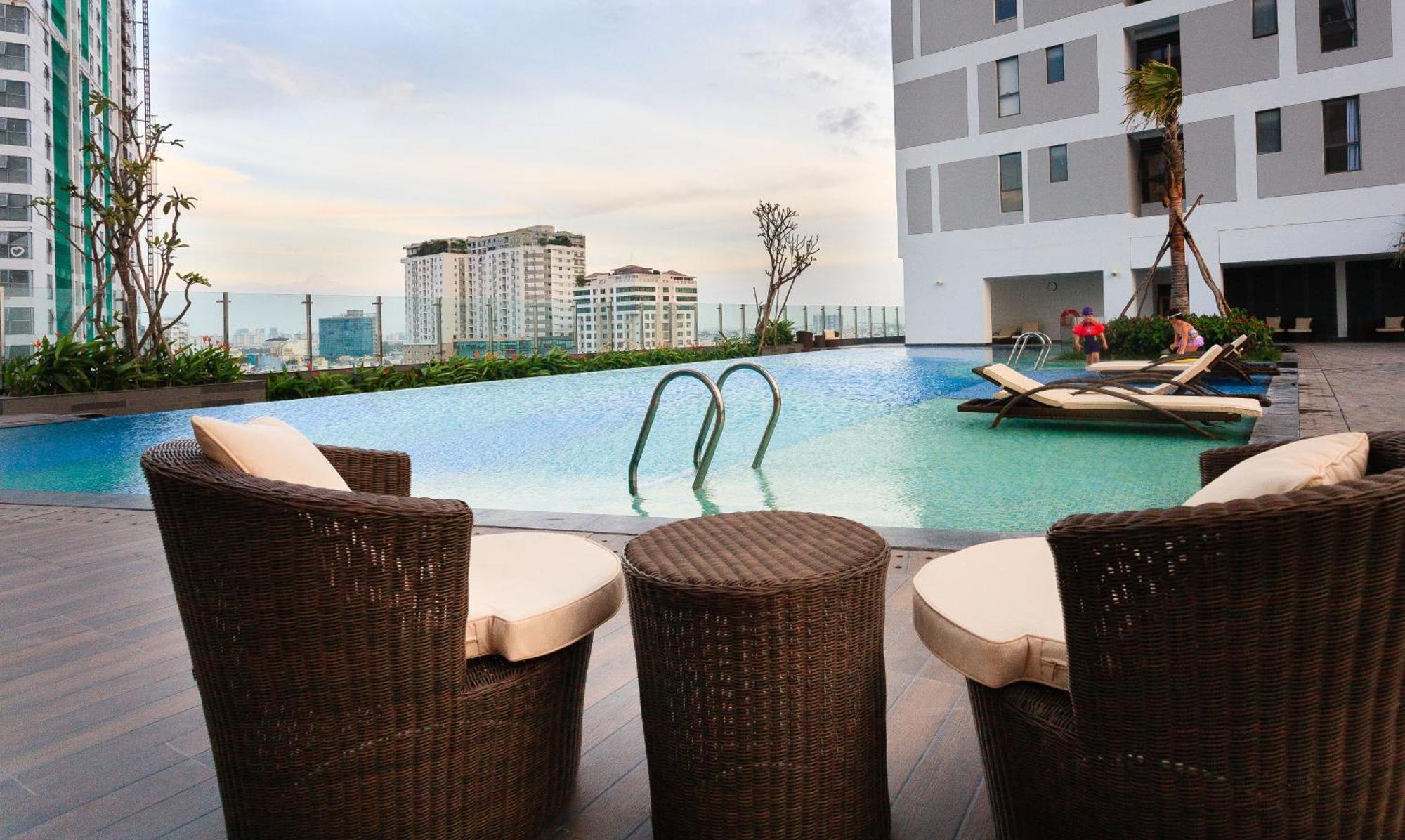 Lyn'S Home-River Gate- Pool- Gym-Pick Up Хошимин Экстерьер фото